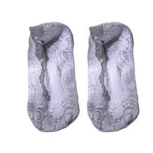 Chaussettes bateau en dentelle pour femme, coupe basse, invisibles, fines, d'été, courtes, en coton et fibre de bambou, antidérapantes, élégantes, pour robe, Classe 2 - Product Image 1