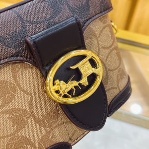 กระเป๋าสะพายทรงสี่เหลี่ยมสไตล์เรโทรสุดหรูสำหรับผู้หญิง กระเป๋าอเนกประสงค์สำหรับใส่เครื่องสำอางบุ PU พร้อมหูหิ้ว - Product Image 3