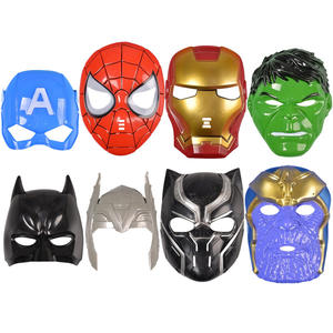 Vente en gros <span class=keywords><strong>de</strong></span> masques <span class=keywords><strong>de</strong></span> dessin animé <span class=keywords><strong>Spiderman</strong></span> Halloween, masque <span class=keywords><strong>de</strong></span> jeu <span class=keywords><strong>de</strong></span> hache <span class=keywords><strong>de</strong></span> Thor pour enfants et adultes en plastique Team America Shield - Product Image 4