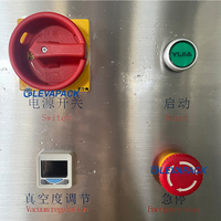 Machine automatique de vissage de bouchons pour bocaux en verre, avec alimentation automatique de capuchons métalliques et scelleuse
