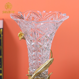 Vase décoratif en verre cristal avec fleur de magnolia en émail cloisonné peint à la main, pour la décoration de la maison - Product Image 5