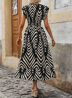 Robe longue décontractée grande taille à imprimé chevron manches flottantes col en V coupe naturelle évasée ourlet à volants en mousseline de soie été Vestido Feminino