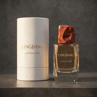 Flacon de parfum en verre carré de 50 ml, design luxueux et personnalisé, avec bouchon en pierre et boîte d'emballage personnalisée