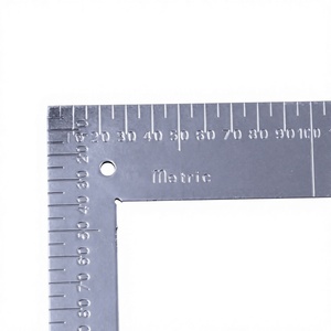ไม้บรรทัดสามเหลี่ยมโลหะ 30 ซม. แบบเมตริก สำหรับการวาดภาพและงานไม้ - Product Image 3