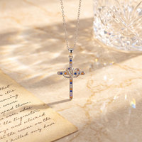 Collier à double lettre D tendance pour femmes, pendentif en cuivre et zircone, collier ras du cou en acier titane de qualité supérieure