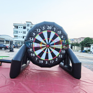 Tablero de dardos gigante inflable para deportes al aire libre con velcro, juego de fútbol con dardos y pelotas. - Product Image 3
