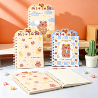 Carnet à spirale 36K 128mm*182mm 80GSM 80 feuilles lignées Couverture en papier motif ours mignon Onglets d'indexation 4 couleurs 144 pièces/carton Vente en gros