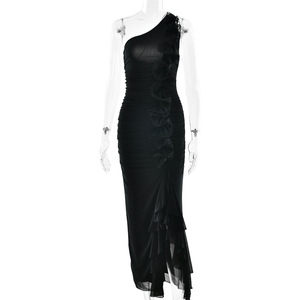 Robe de soirée longue asymétrique plissée à une épaule avec fente, dos nu, taille naturelle, en tissu respirant - Product Image 5