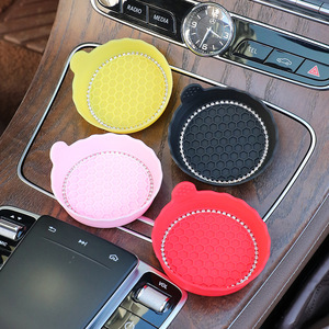 Cross-border popular car silicone rhinestone creative coaster, anti-slip heat-insulating cup holder, wholesale. - Product Image 1