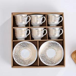 Juego de café y té de cerámica Royal Western de 12 piezas al por mayor con asa dorada para tazas y platillos - Product Image 5