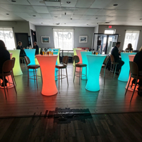 Chaise LED d'extérieur, mobilier LED pour bar à chicha, table et chaise de bar lumineuses LED pour événements, ensemble table et chaises de cocktail