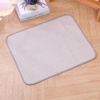 Tapis rafraîchissant pour animaux de compagnie à prix compétitif pour chiens et chats, antidérapant, respirant, imperméable, toutes saisons, en soie glacée, coussin rafraîchissant universel