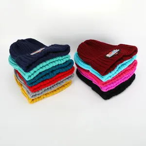 OEM Custom Merino Männer Frauen Kleine MOQ Winter mütze Outdoor Laufhut PVC Patch Logo Fisherman Ribbed Knitted Beanie