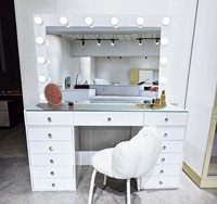 Ensemble de chambre à coucher de luxe moderne avec lumière LED commode et ensemble de miroir de chambre à coucher de maquillage