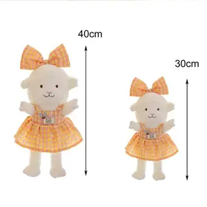 ホット販売30cm甘い白い羊人形白いオレンジ色のスカート服を着たヤギ幸せな漫画草地ぬいぐるみ女の子の女性のための動物のおもちゃ