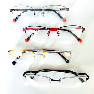 มูเฮ ออกแบบกรอบแว่นตาไทเทเนียมระดับมืออาชีพ สำหรับสายตาสั้น แว่นอ่านหนังสือโลหะ แว่นกันแดดคุณภาพสูง - Product Image 5