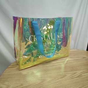 Sac fourre-tout holographique en PVC tendance pour le sport, sac à main transparent effet laser pour l'extérieur, sacs cadeaux irisés avec logo imprimé - Product Image 3
