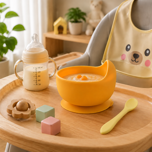 Nouveauté : bol et cuillère en silicone recyclé, sans BPA, vaisselle manuelle biodégradable pour l'alimentation des bébés - Product Image 1