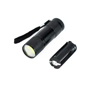 Offre spéciale batterie sèche 9 Led en alliage d'aluminium Mini torche de poche petite lumière blanche personnalisée 395nm lampe de poche Uv