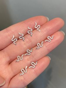 Boucles d'oreilles en diamant naturel Xinfly 0,10 CT, forme serpent, or véritable 18 carats, bijoux élégants et luxueux - Product Image 4