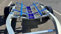 Remorque de bateau en aluminium à essieu unique de type couchette de 15 pieds chargeant 1240kgs avec identification CE VIN DOT