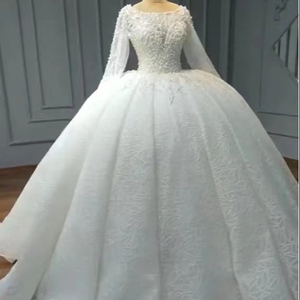 S921A Livraison Directe 2025 Nouvelle Robe de Mariée Superbe et Simple de Haute Qualité avec Voile et Cerceaux, Idéale pour les Mariages - Product Image 1