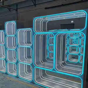 خزانة عرض ألعاب عصرية بسيطة قابلة للتجميع مع تصميم داخلي قابل للتخصيص، مثالية لتماثيل الأكشن - Product Image 4