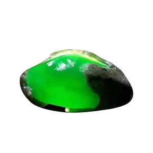 Natürlicher burmesischer Jadeit Moxisha <span class=keywords><strong>Shasha</strong></span> Glasiger Eis-Typ Mowanji Hellgrün Kaisergrün Fensterartiges kleines Farbexemplar - Product Image 5