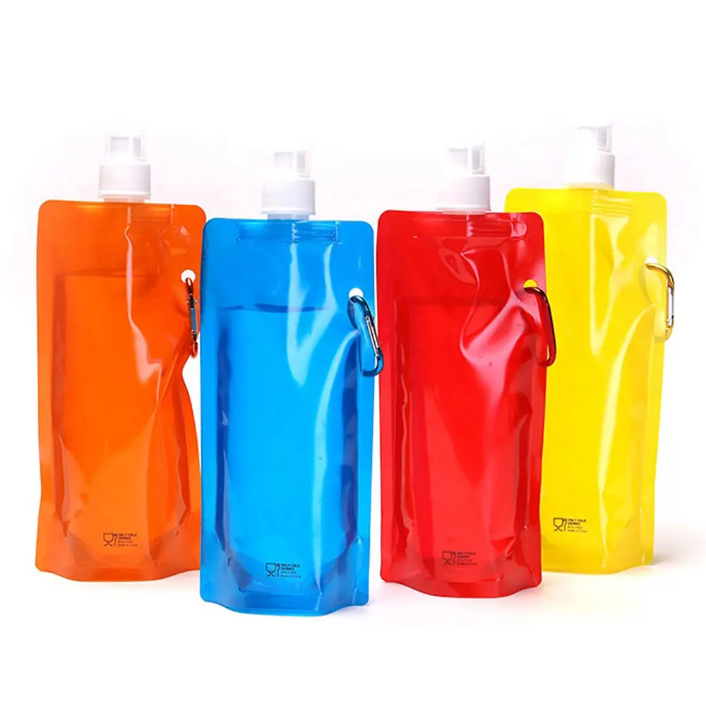यात्रा के लिए BPA मुक्त स्पोर्ट्स कैम्पिंग नॉवेल्टी कोलैप्सिबल कैरबिनर फोल्डेबल वॉटर बैग बोतलें भेजने के लिए तैयार