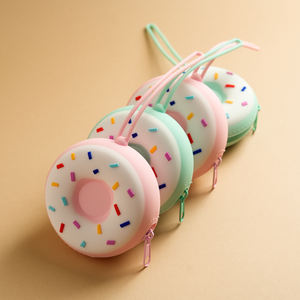 BPA İçermeyen Donut Şeklinde Silikon Emzik Saklama Kutusu, Gıda Sınıfı Bebek Oyuncakları Tutucu, Bozuk Para Yuvası ve Bebek Arabası Bağlama Özelliğiyle - Product Image 3