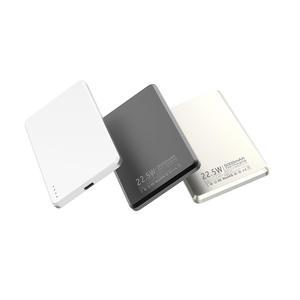 พาวเวอร์แบงค์ขนาดเล็กแบบกำหนดเอง 5000mAh บางเฉียบ ผลิตจากอลูมิเนียมอัลลอยด์ <span class=keywords><strong>แบตเตอรี่</strong></span>แบบโซลิดสเ<span class=keywords><strong>ต</strong></span>ท กำลังไฟ 22.5W พร้อมหน้าจอ LED สำหรับโทรศัพท์ - Product Image 1