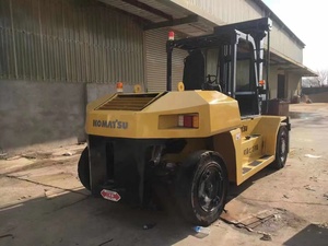 Large Load Used Komatsu FD100 Diesel Forklift with Three Stage Mast for Improved Efficiency in <b>Material</b> <b>Handling</b> Business - Product Image 2