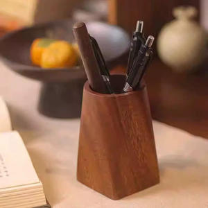 Estante de Almacenamiento para Sala de Estar, Herramientas de Limpieza de Madera de Nogal de Estilo Moderno, Sostenibles, No Plegables - Product Image 2