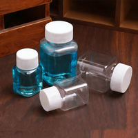 Bouteilles carrées en plastique transparent avec couvercles pour l'emballage individuel d'échantillons liquides en PET, bouteilles vides