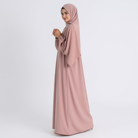 Lignes 2026 OEM Abaya Rose Poudré Personnalisée avec Hijab Intégré, Robe Abaya Islamique Modeste pour l'Aïd avec Poignets Élastiques