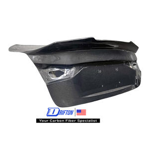 Coffre arrière en fibre de carbone Ducktail pour Infiniti Q50 (modèles 2014-2017) avec finition polie, compatible FedEx domestique - Product Image 5