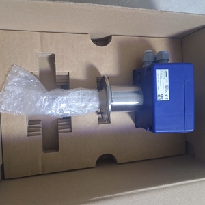 Jumo Cti-750 Temperatura 202756/15-617-0-82/767,941 |   Salida 4-20mA IP65 - Product Image 2