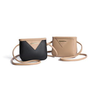 Petit <span class=keywords><strong>sac</strong></span> à bandoulière en cuir végétalien pour femmes, sangle réglable, design minimaliste, cadeau <span class=keywords><strong>de</strong></span> Noël vendredi noir - Product Image 4
