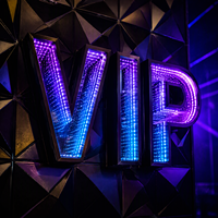 Enseigne lumineuse LED personnalisée en acrylique et aluminium avec lettres 3D à effet d'illusion optique pour centre d'expérience VR, salle de jeux, décoration intérieure