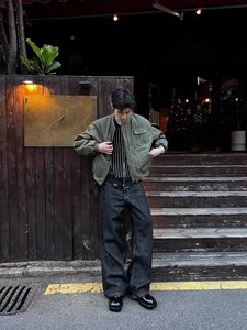 Quần jeans nam kiểu dáng retro mới, ống thẳng, lưng trung, dáng rộng, chất liệu denim xước, cạp thô, ống rộng - Product Image 4