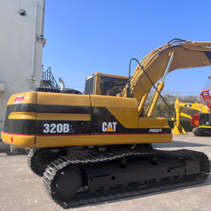 Excavadora Usada Premium Cat 320CL Japonesa 320bl en Venta a Bajo Precio en el Almacén de Shanghái con Componente Principal del Motor - Product Image 1