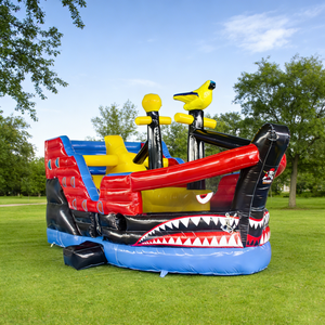 Château gonflable commercial en PVC en forme de bateau pirate avec toboggan intégré pour enfants, idéal pour les fêtes et les locations en extérieur - Product Image 1