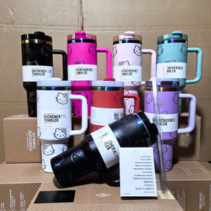 Stan H2.0 Tazza Termica Kt da 40oz con Manico, Vendita all'Ingrosso, Tazza Cartoon in Acciaio Inox con Manico per Esterni - Product Image 1