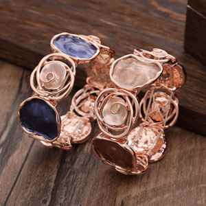 Brazalete Elástico de Aleación de Zinc Heitira B36041 para Mujer, Diseño Geométrico de Rosa Hueca, Romántico, para Aniversario, Combinable con Todo, a la Moda - Product Image 1