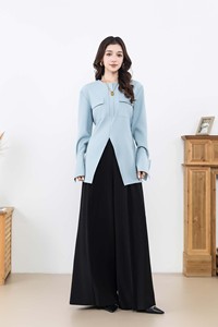 Ensemble 2 pièces pour femmes musulmanes modestes, <span class=keywords><strong>tunique</strong></span> fendue et pantalon large, personnalisable - Product Image 4