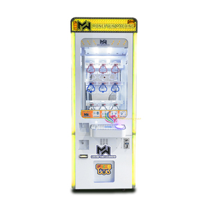 Máquina de grúa Keymaster de 9 agujeros con gancho, juego de premios de dinero y ganancias, con sistema de llave perforada Key Master - Product Image 3
