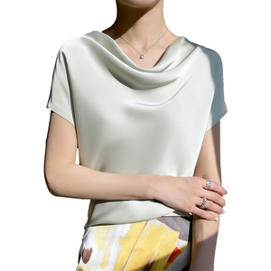 T-shirt da <span class=keywords><strong>donna</strong></span> elegante a maniche corte in raso con colletto alla francese, nuova collezione estiva 2026, all'ingrosso per boutique - Product Image 5