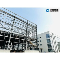 Atelier/entrepôt en structure acier protégé contre les UV avec revêtement extérieur contre la forte luminosité du soleil et le vieillissement