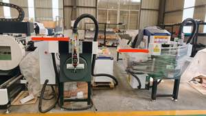 Máquina de Corte Láser de Fibra CNC de 1 kW, Alta Precisión, para Cercas y Barandillas, Procesamiento Automático de Láminas Metálicas, 380V/220V, 300 kg - Product Image 4
