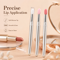 Pinceau applicateur de maquillage portable en silicone pour les lèvres avec capuchon transparent, pointe souple et flexible, marque privée OEM
